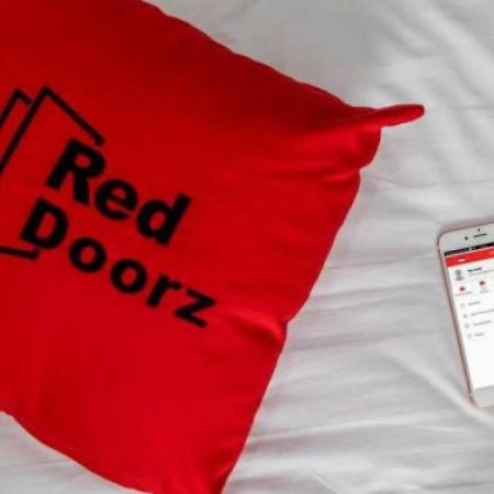 Reddoorz Near Taman Makam Pahlawan Cikutra Hotell Bandung Exteriör bild
