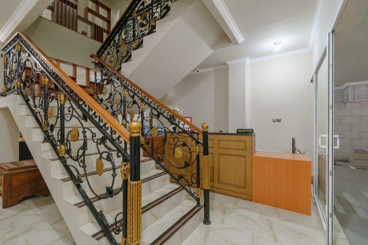 Reddoorz Near Taman Makam Pahlawan Cikutra Hotell Bandung Exteriör bild