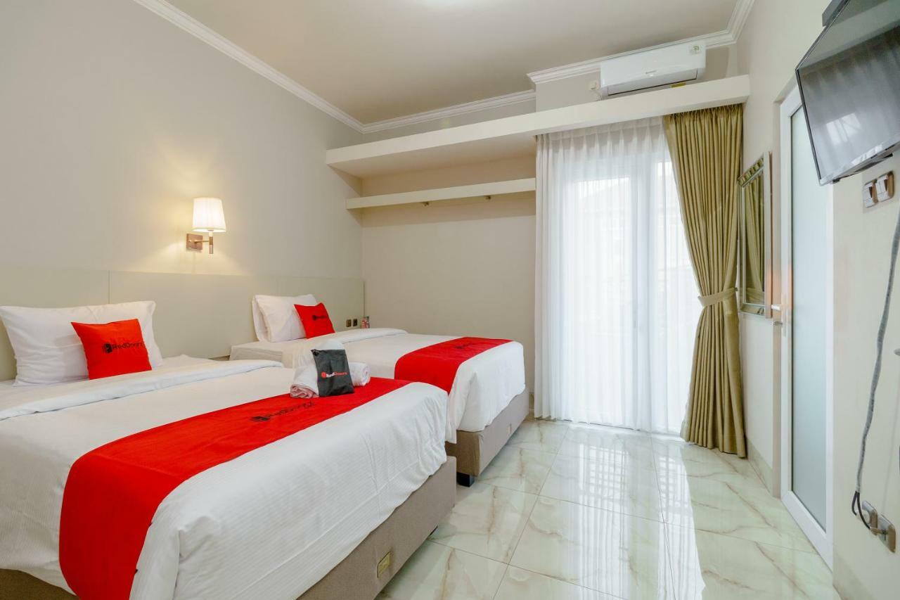Reddoorz Near Taman Makam Pahlawan Cikutra Hotell Bandung Exteriör bild