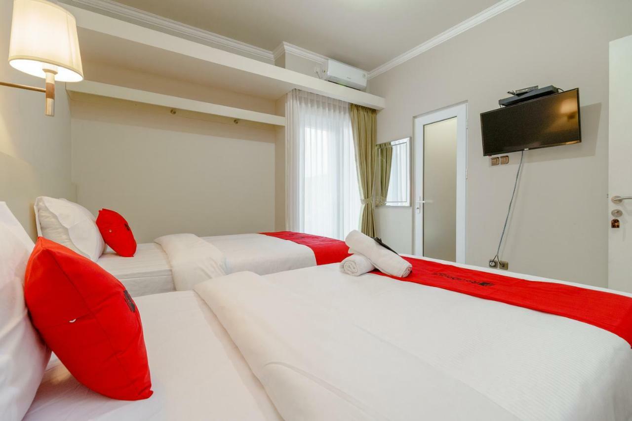 Reddoorz Near Taman Makam Pahlawan Cikutra Hotell Bandung Exteriör bild